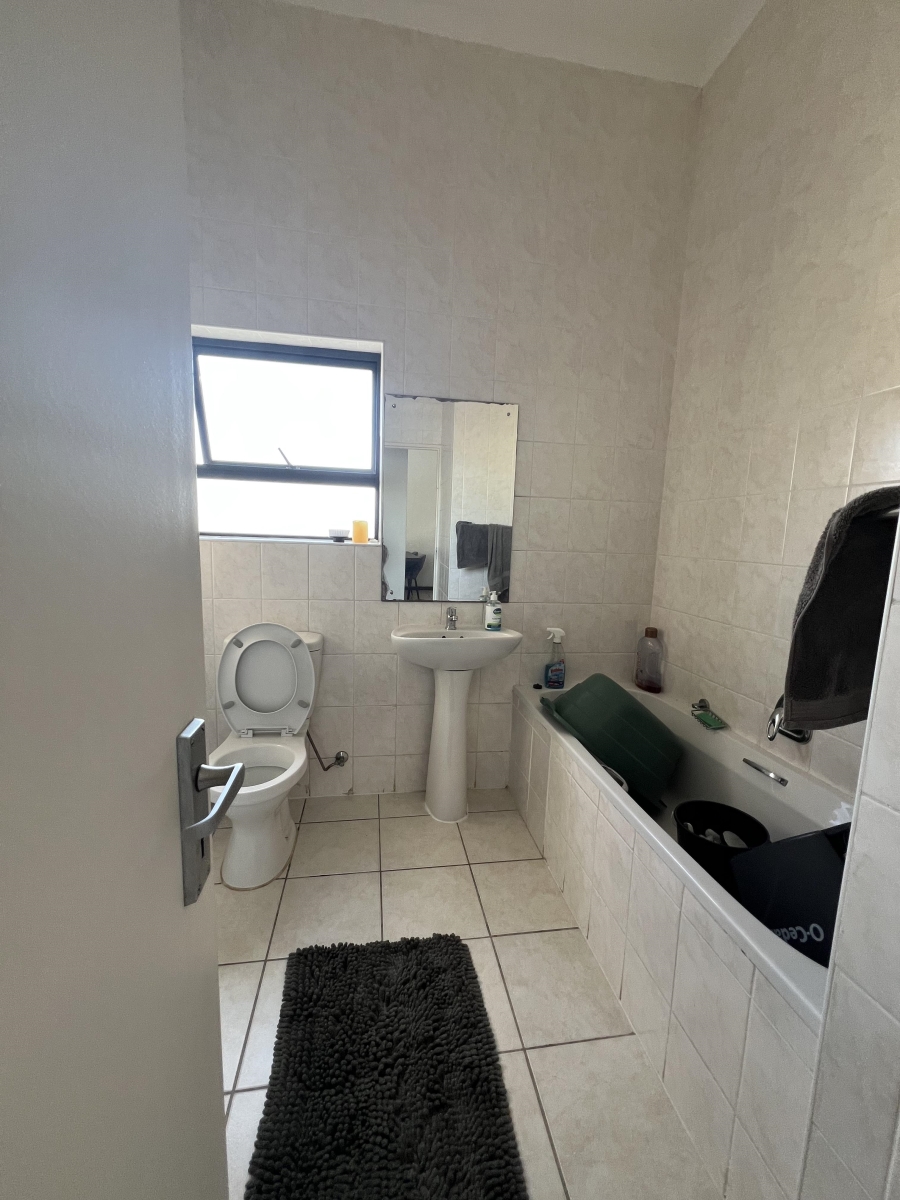 2 Bedroom Property for Sale in Admirals Park Western Cape